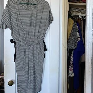 Checkered print dress with cinched waist